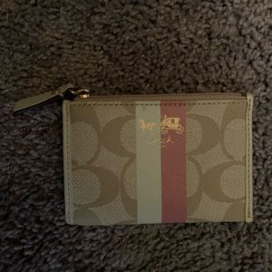 Coach wristlet and marching coon purse